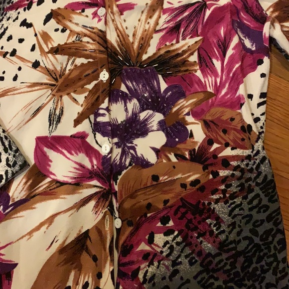 Sz M Effortless Style Sweater - Picture 3 of 4